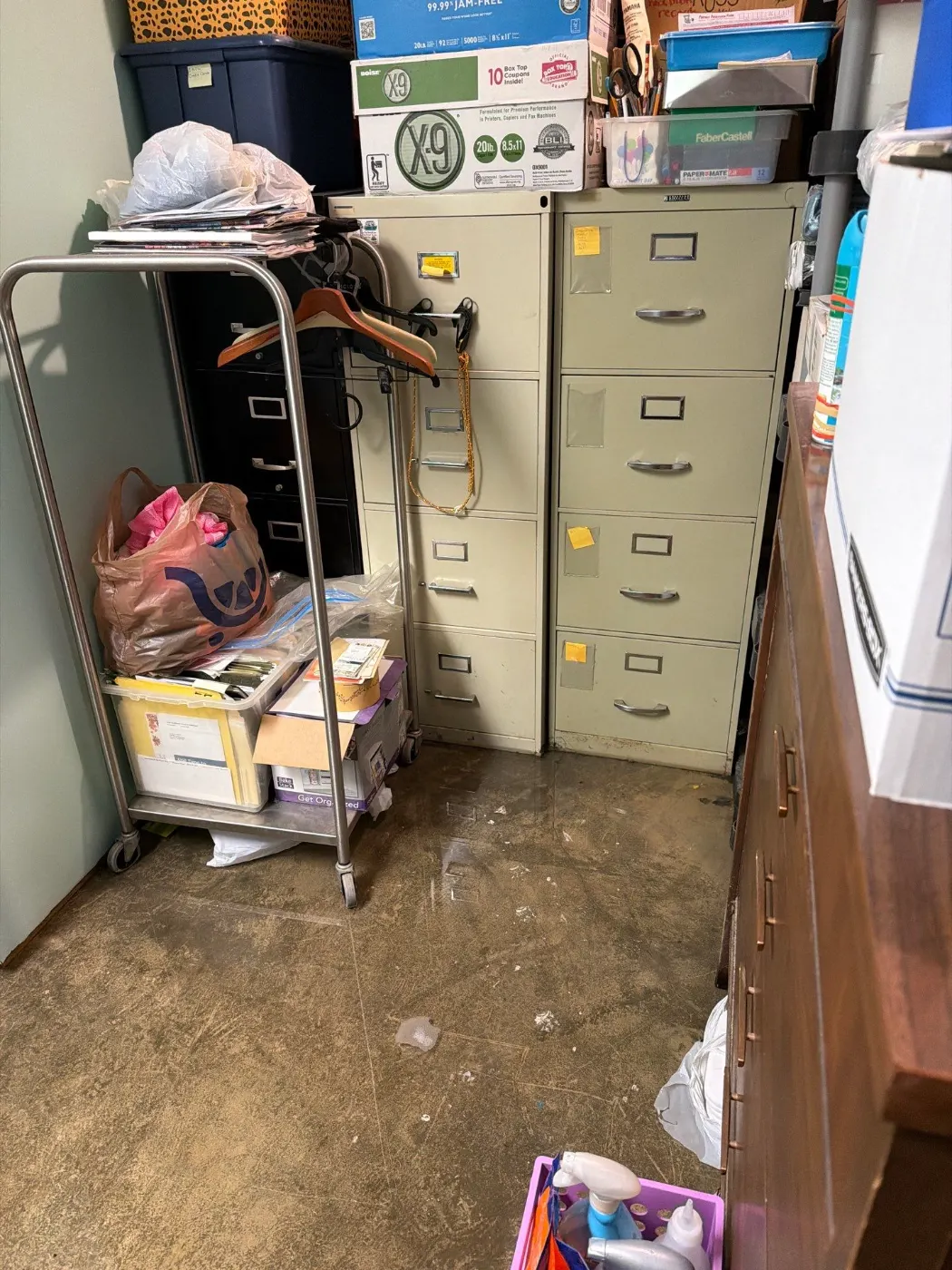 Large-scale water extraction in Maple Glen business space